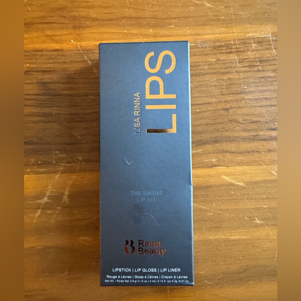NEW Lisa Rinna “The Sasha” Lip Kit